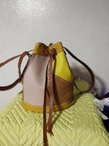 Bolso tecnica password en cuero